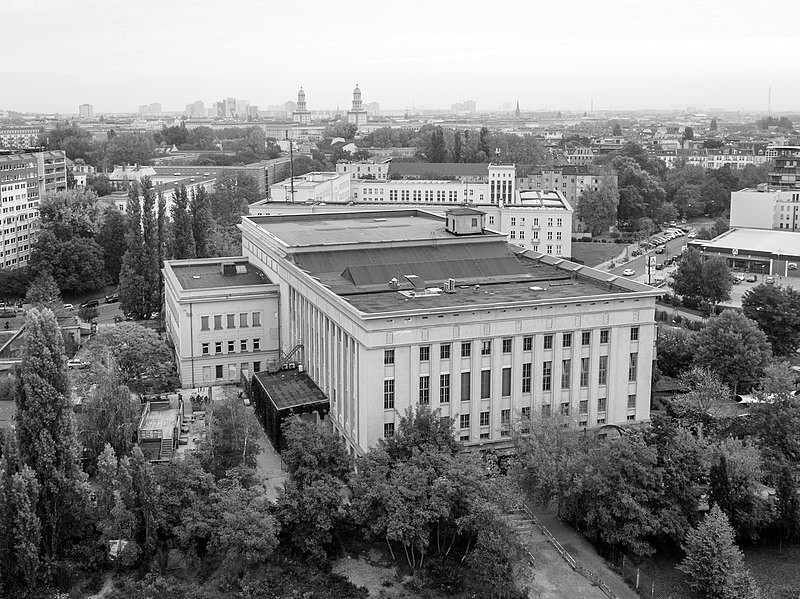 Berlín — Berghain exterior