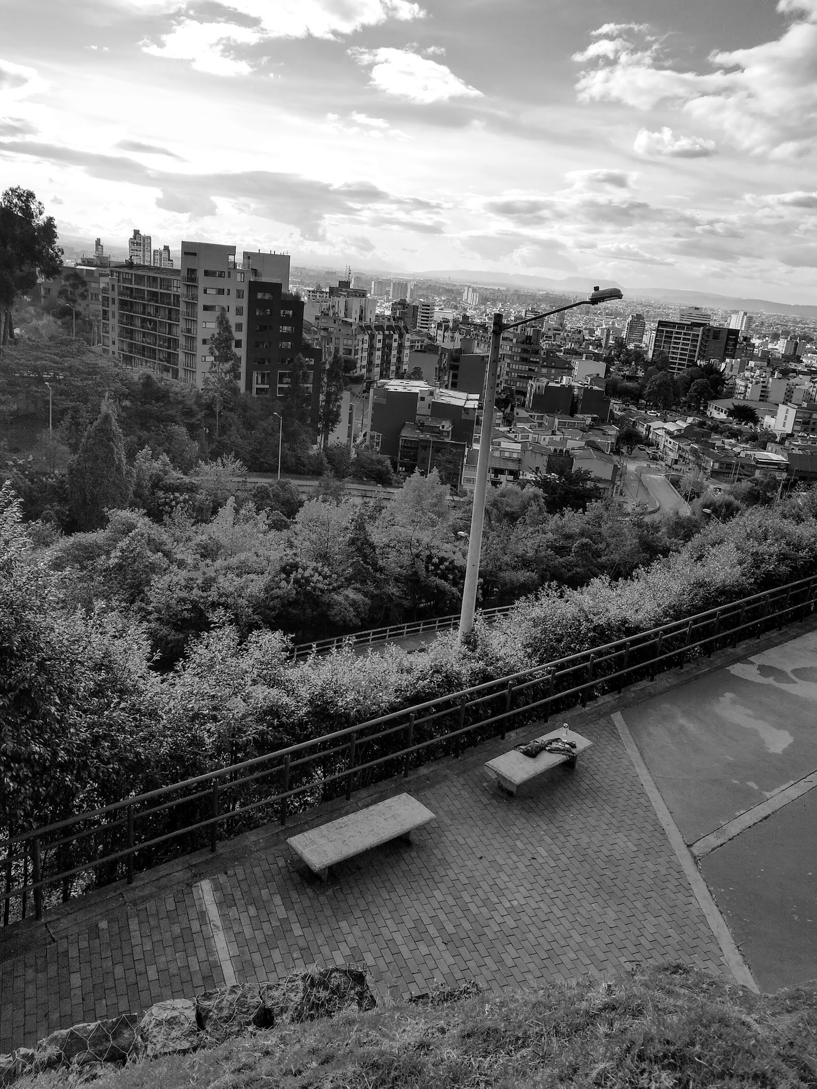 Chapinero Alto — el barrio que no eligieron los turistas — Bogotá