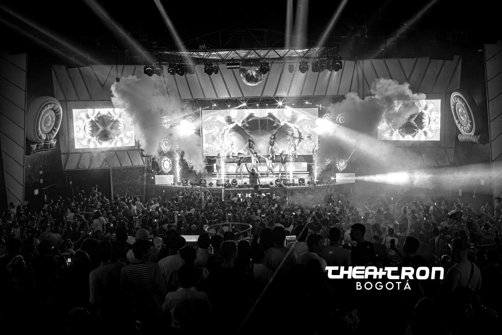 Theatron — la discoteca más grande de América Latina — Bogotá