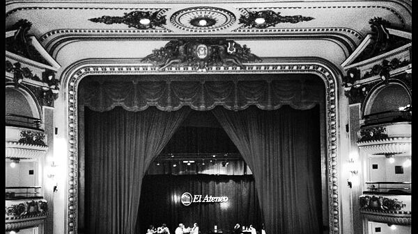 El Ateneo Grand Splendid — la librería más hermosa del mundo — Buenos Aires