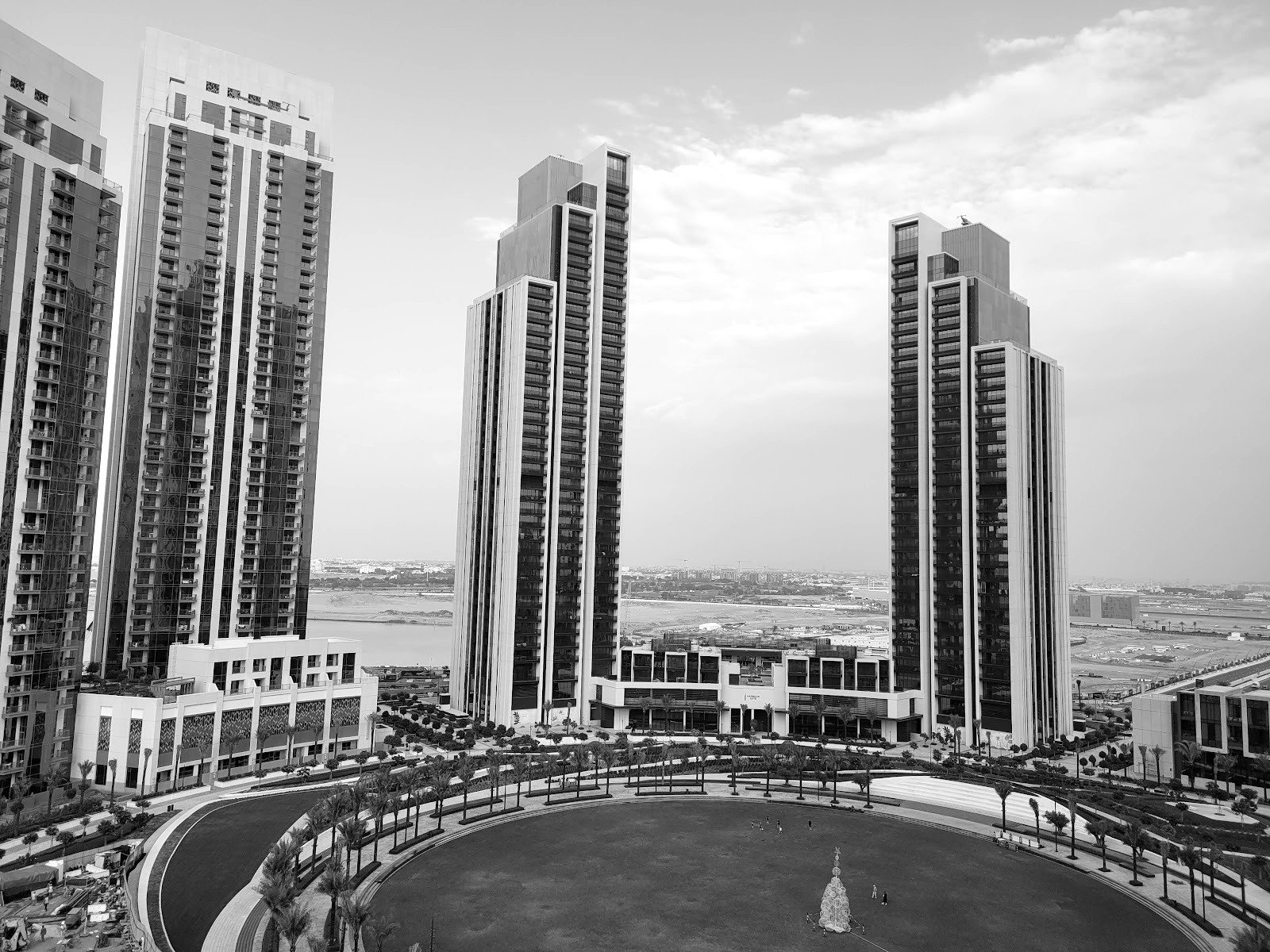 Ras Al Khor al amanecer — ciudad y naturaleza en la misma retina — Dubái