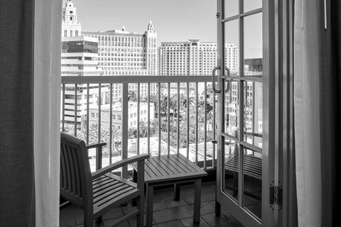 Hotel Colonnade — Little Havana — Miami