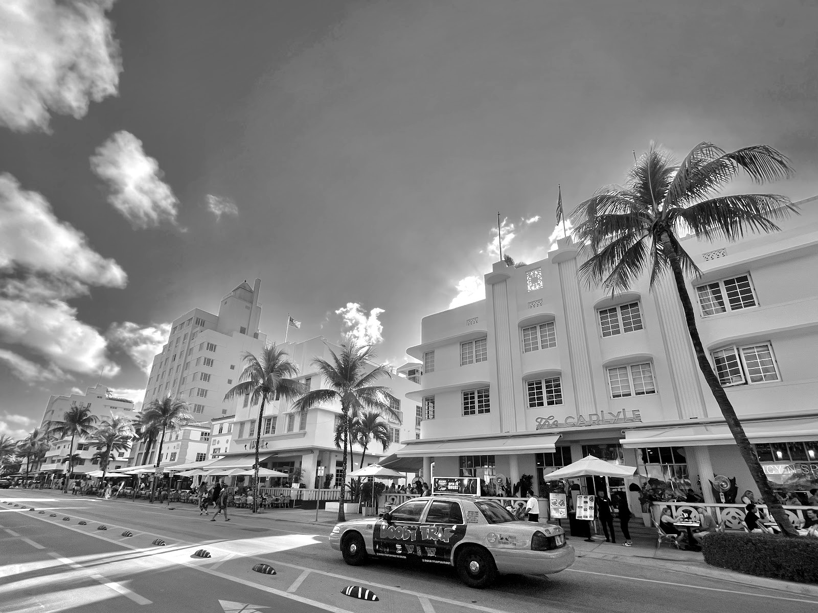 Ocean Drive de noche — Miami
