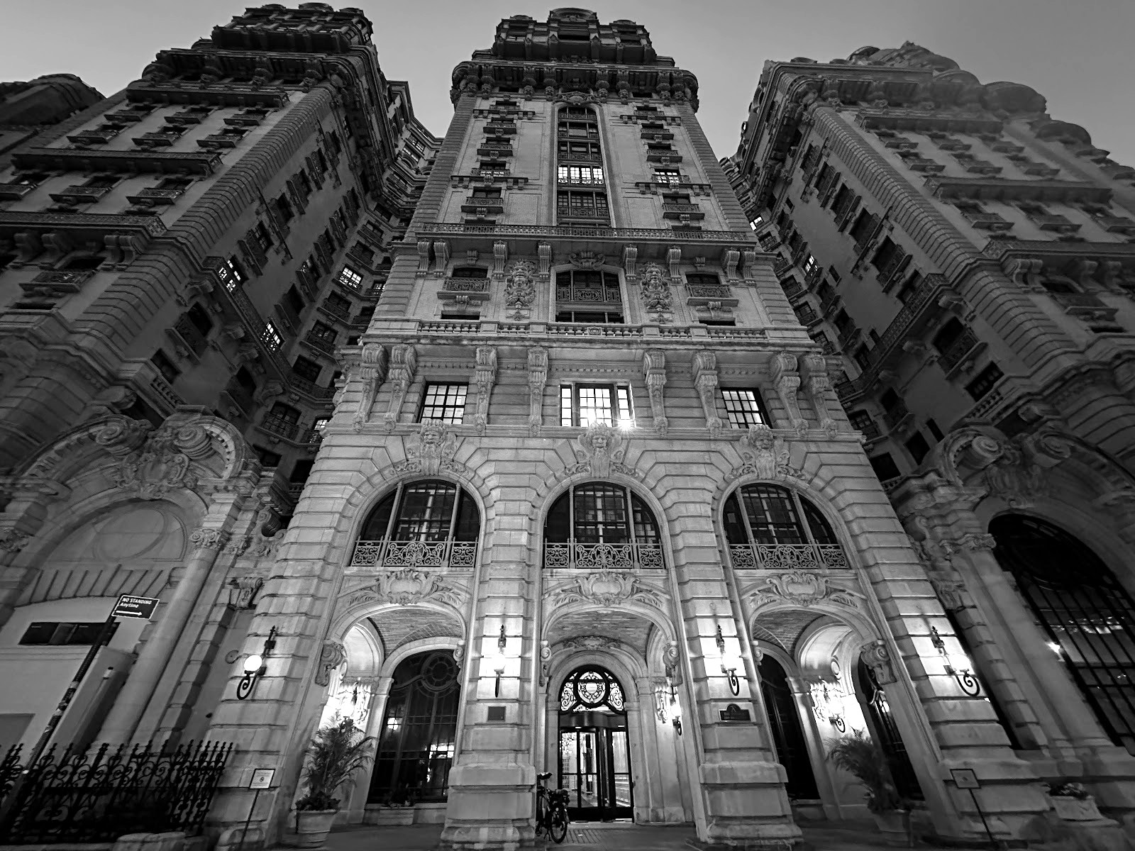 El Ansonia, Broadway con 73 — arquitectura de otro siglo — Nueva York