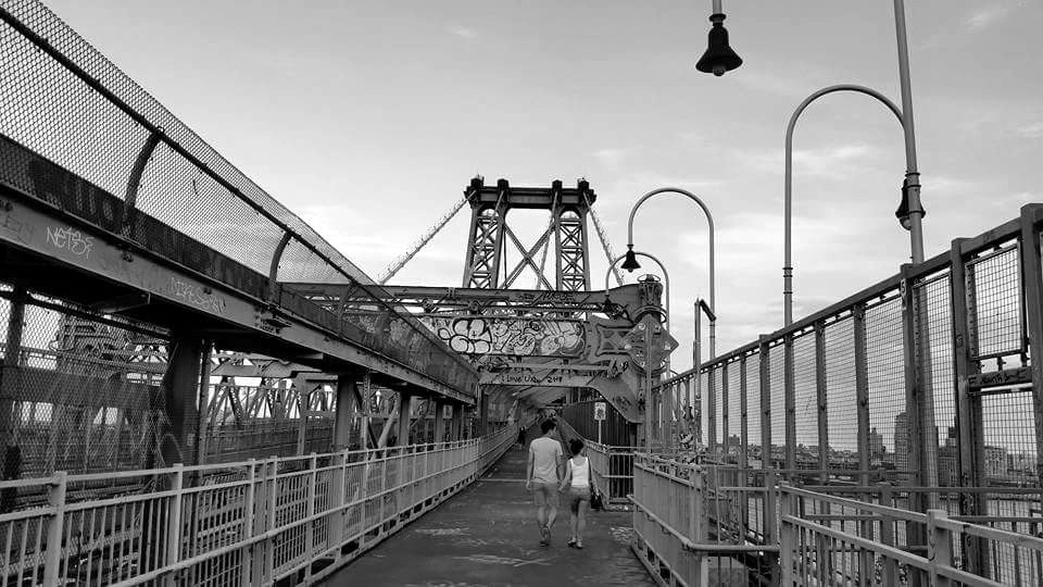 Williamsburg Bridge, 4am — Manhattan desde el otro lado — Nueva York