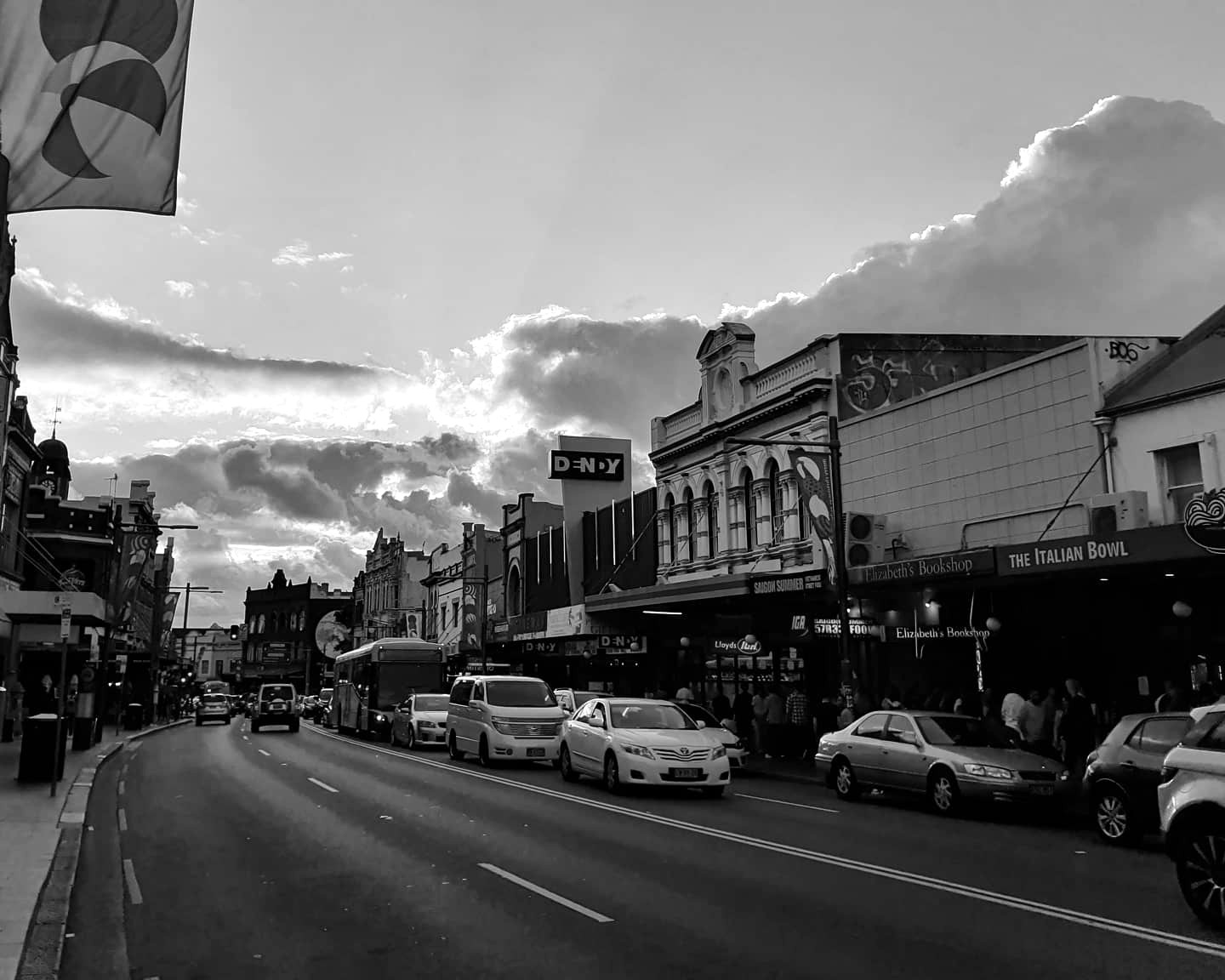 Newtown — King Street, la calle que no se rinde — Sydney