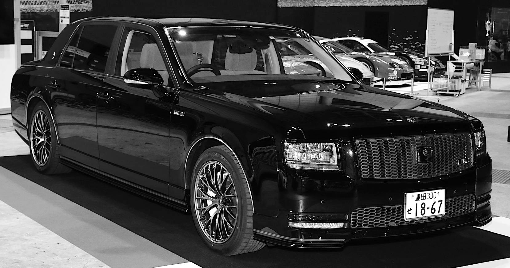 Toyota Century — el coche del Emperador — Tokio